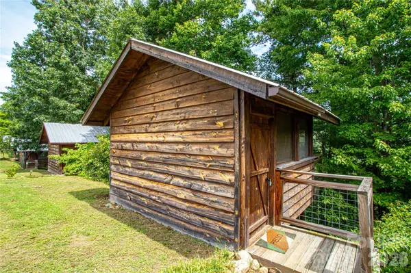 1295 Paint Rock RD, Hot Springs, NC 28743
