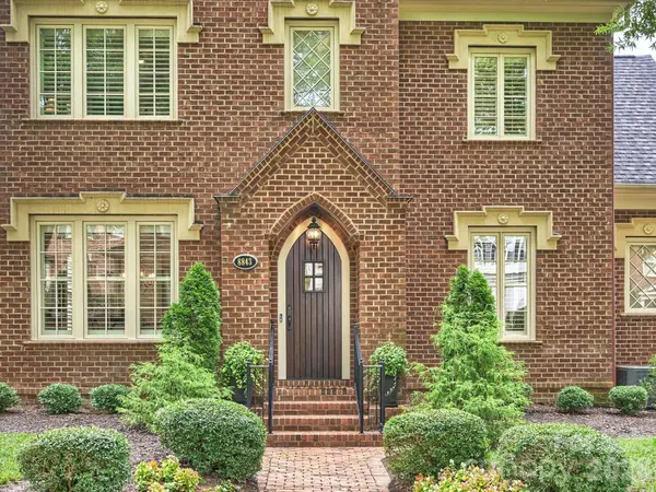 8843 Heydon Hall CIR, Charlotte, NC 28210