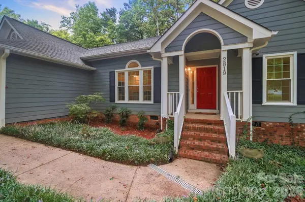2819 Cedar Chase DR, Matthews, NC 28105