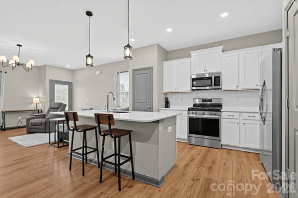 9830 Old Garden CIR, Gastonia, NC 28056