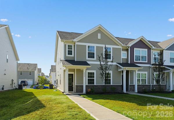 9830 Old Garden CIR, Gastonia, NC 28056
