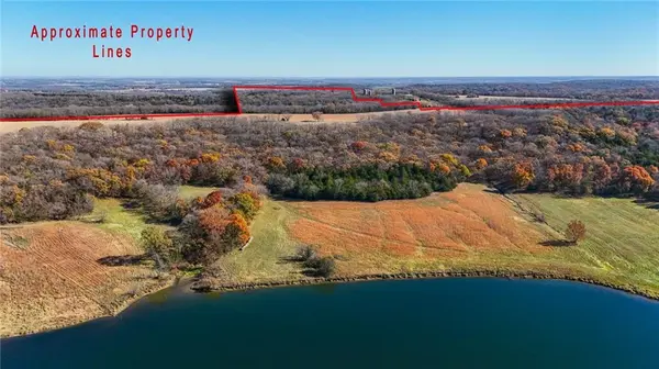 770 E 1300 RD, Lawrence, KS 66046