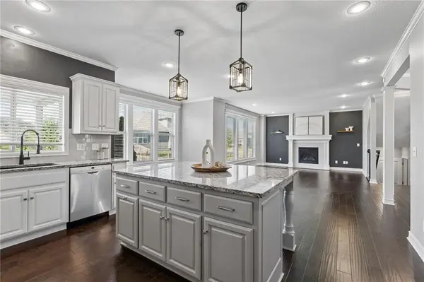 6717 NW 104th TER, Kansas City, MO 64154