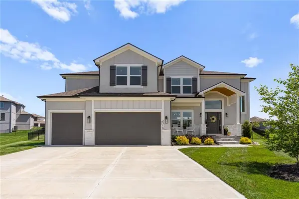 2310 SW Serena PL, Lee's Summit, MO 64082