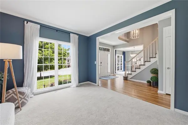 5404 Meadow Lake N/A, Parkville, MO 64152