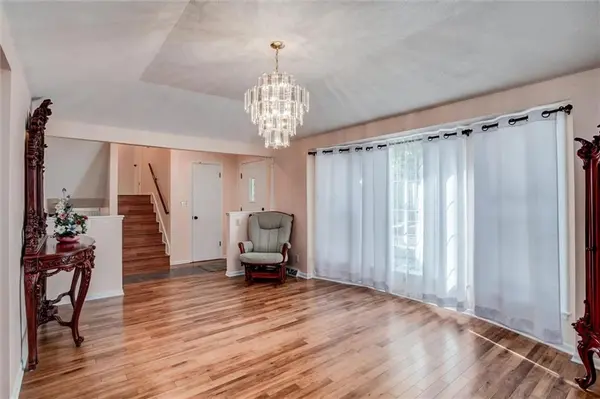 9130 W 92nd TER, Overland Park, KS 66212