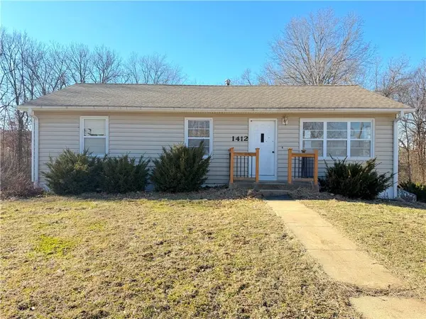 1412 Ridgeway DR, Richmond, MO 64085