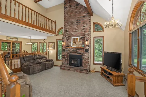 4 Lakes DR, Agency, MO 64401