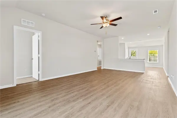 1608 SW 9th ST, Oak Grove, MO 64075