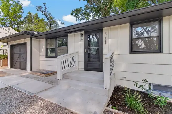 3737 N Walrond AVE, Kansas City, MO 64117