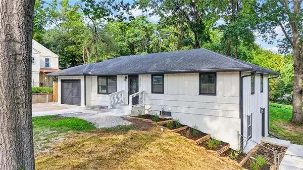 3737 N Walrond AVE, Kansas City, MO 64117
