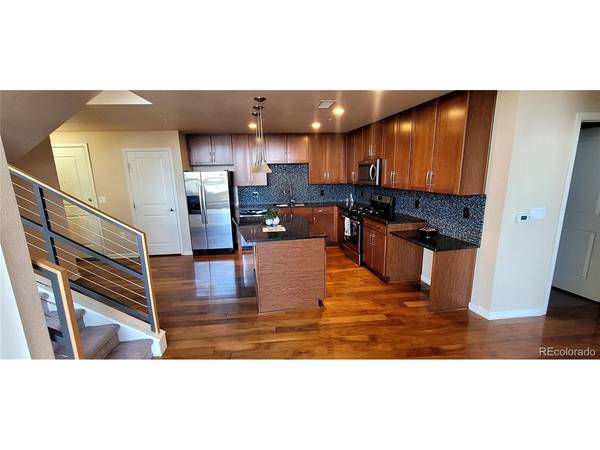 8185 E Lowry #302, Denver, CO 80230