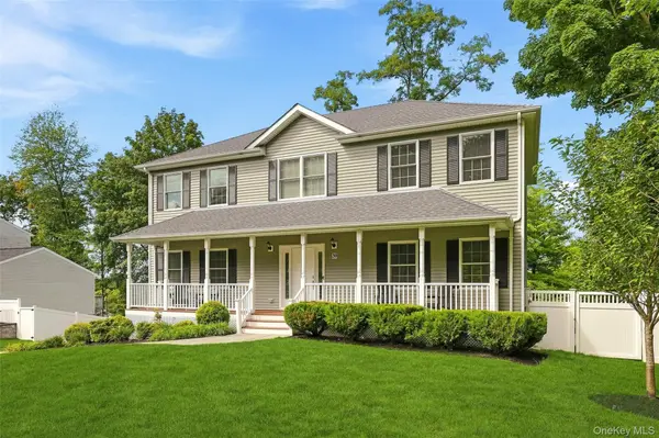 39 E Hill RD, Cortlandt Manor, NY 10567