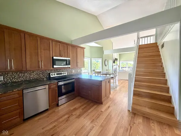 9545 S Harbour Pointe DR #94, Bloomington, IN 47401