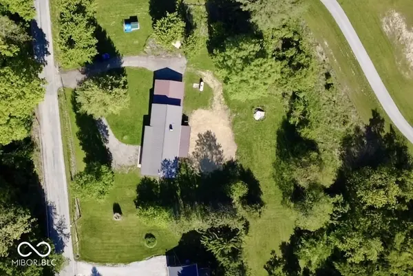 2138 W Range Line RD, Greencastle, IN 46135