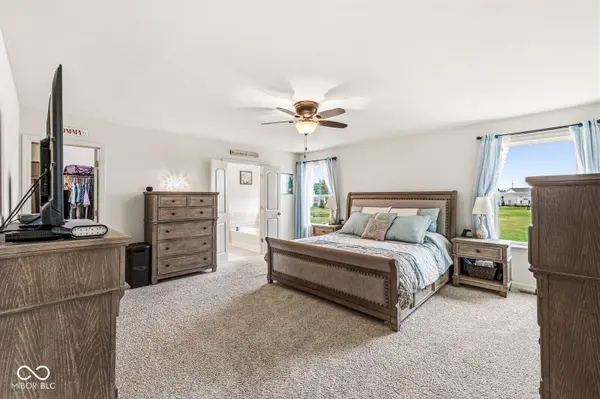 7713 Eagle Point, Zionsville, IN 46077