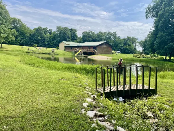 2301 Combes RD, Quincy, IN 47456