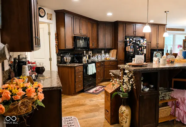 10553 W Us Highway 50, Norman, IN 47264