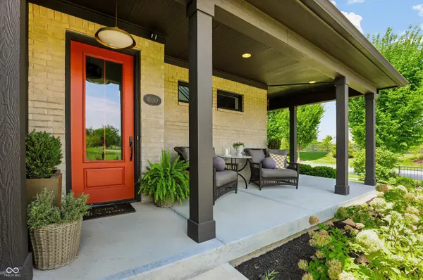 15040 Oak Hollow LN E, Carmel, IN 46033