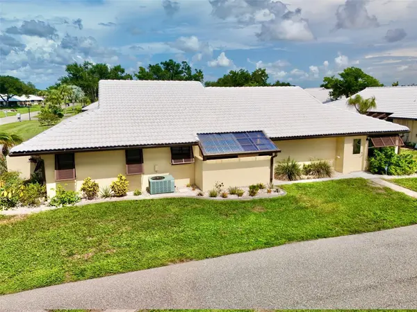 44 SANDSTONE CIR, Venice, FL 34293