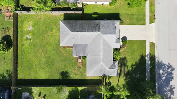 732 PLUM TREE LN, Sarasota, FL 34243