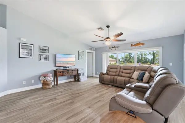 1927 NE 33RD ST, Cape Coral, FL 33909