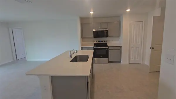 541 LAKEVIEW CT, Poinciana, FL 34759