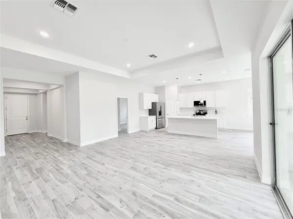 30280 W BLUEBELL AVE, Eustis, FL 32736