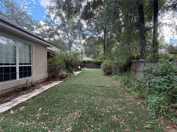 9717 SW 32ND LN, Gainesville, FL 32608