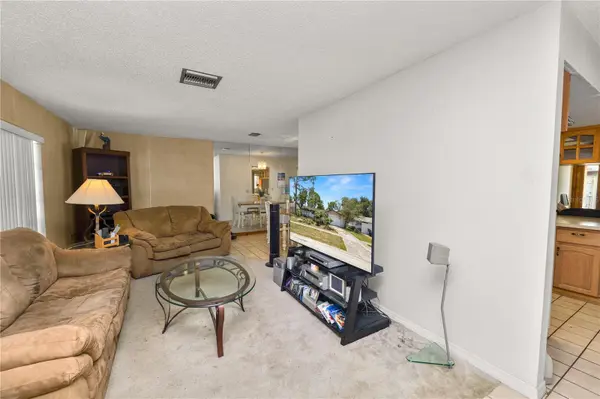 5028 HEADLAND HILLS AVE, Tampa, FL 33625