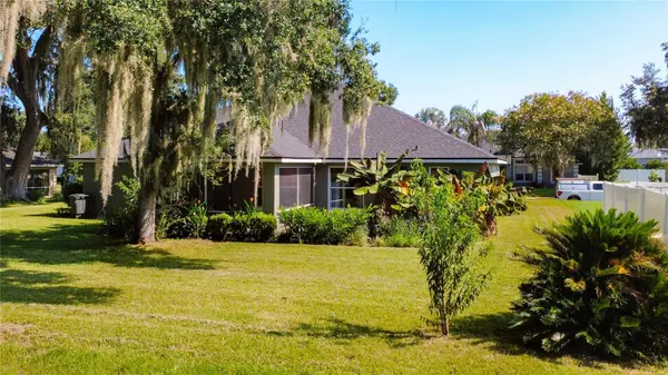 6843 ASHBURY DR, Lakeland, FL 33809