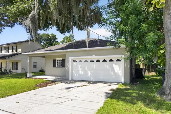 300 S WOODLAND ST, Winter Garden, FL 34787