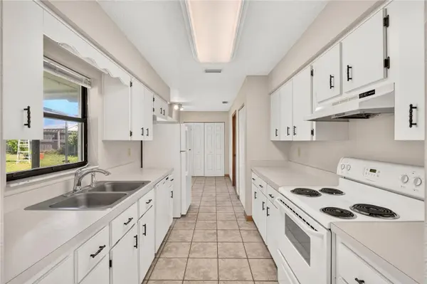 10808 SE 43RD AVE, Belleview, FL 34420