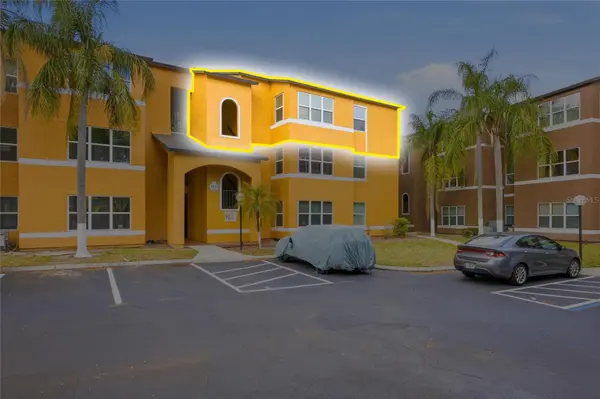 4532 COMMANDER DR #2132, Orlando, FL 32822