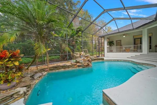 5243 FOXHUNT DR, Wesley Chapel, FL 33543