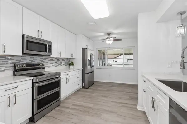 4102 W BANK AVE, Tampa, FL 33624