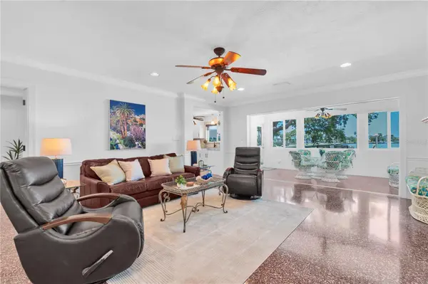 16102 4TH ST E, Redington Beach, FL 33708