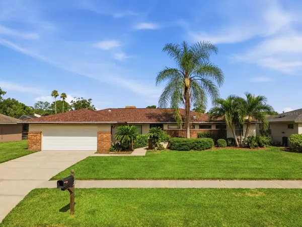 16116 W COURSE DR, Tampa, FL 33624