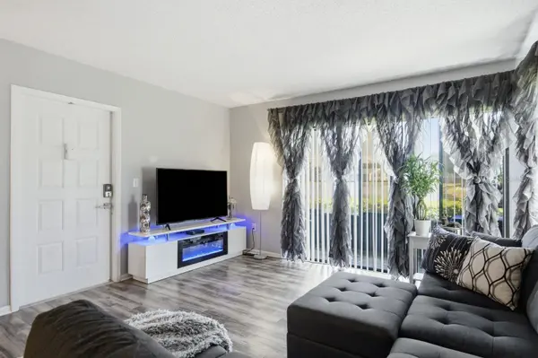 1179 PINE RIDGE CIR W #G1, Tarpon Springs, FL 34688