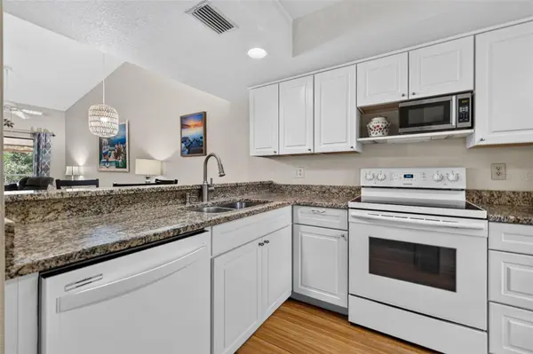 11511 113TH ST #13F, Seminole, FL 33778