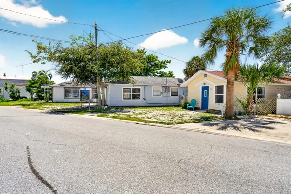 249 BOCA CIEGA DR, Madeira Beach, FL 33708