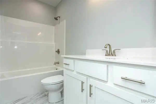 652 N Kansas ST #652-A & B, Edwardsville, IL 62025