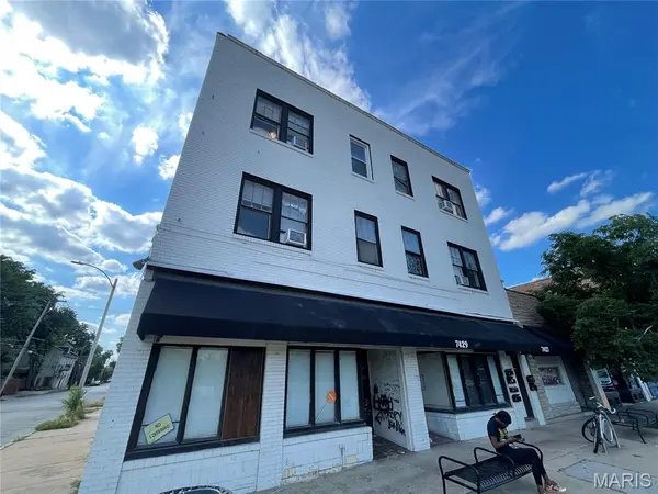 7427 S Broadway, St Louis, MO 63111