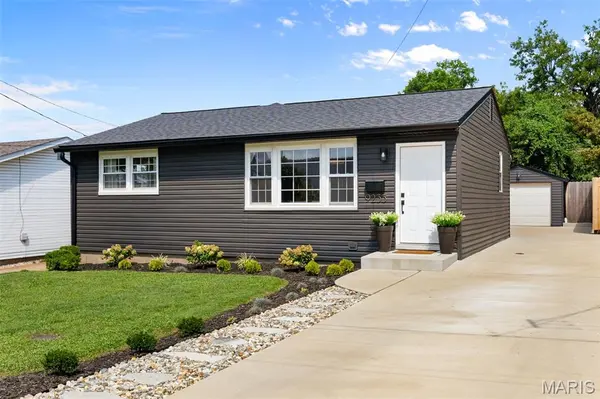 9233 Shortridge AVE, Rock Hill, MO 63144