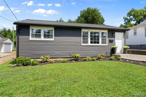 9233 Shortridge AVE, Rock Hill, MO 63144