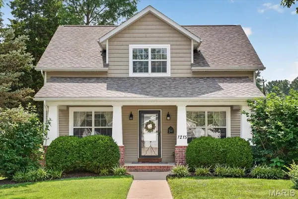 1215 Oakland AVE,  Edwardsville,  IL 62025