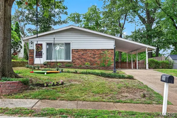 511 Joshua DR,  Crestwood,  MO 63126