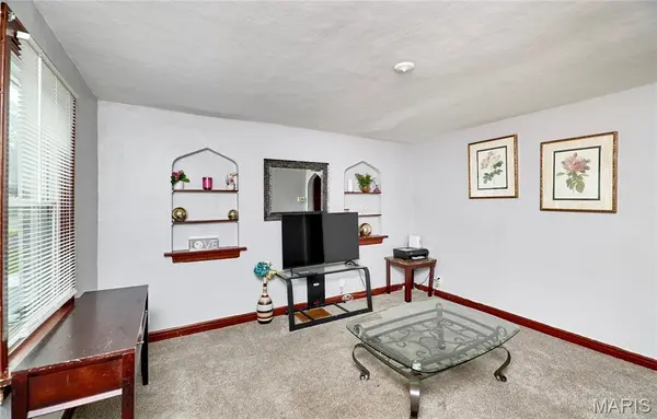 308 Bayless AVE, St Louis, MO 63125
