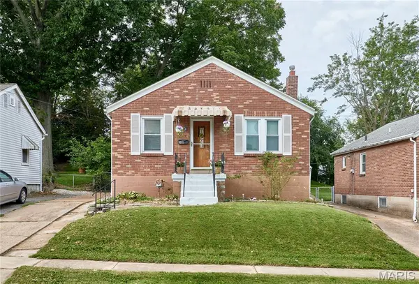 308 Bayless AVE, St Louis, MO 63125