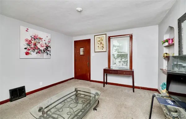 308 Bayless AVE, St Louis, MO 63125